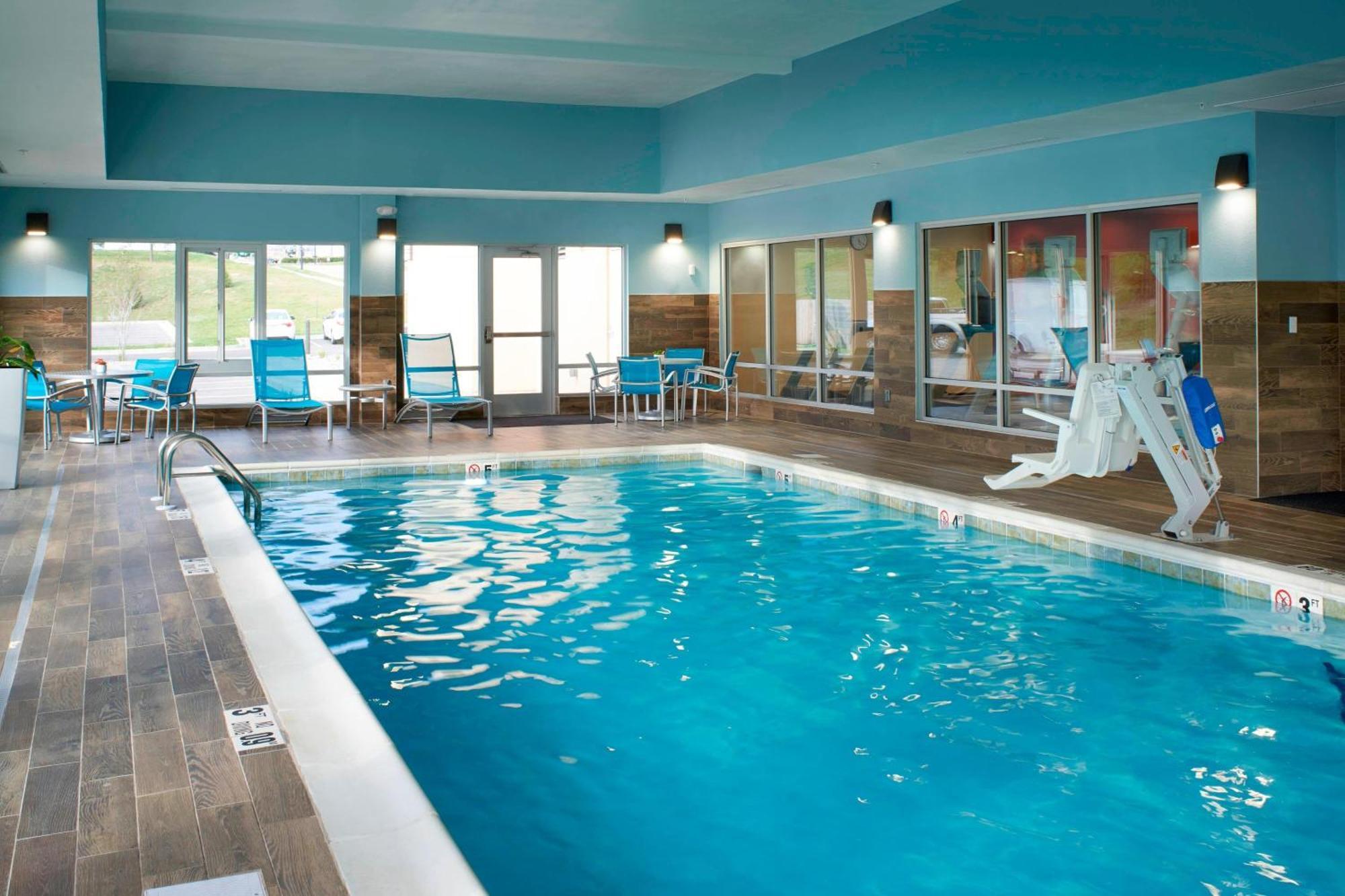 Towneplace Suites By Marriott Richmond Exteriör bild