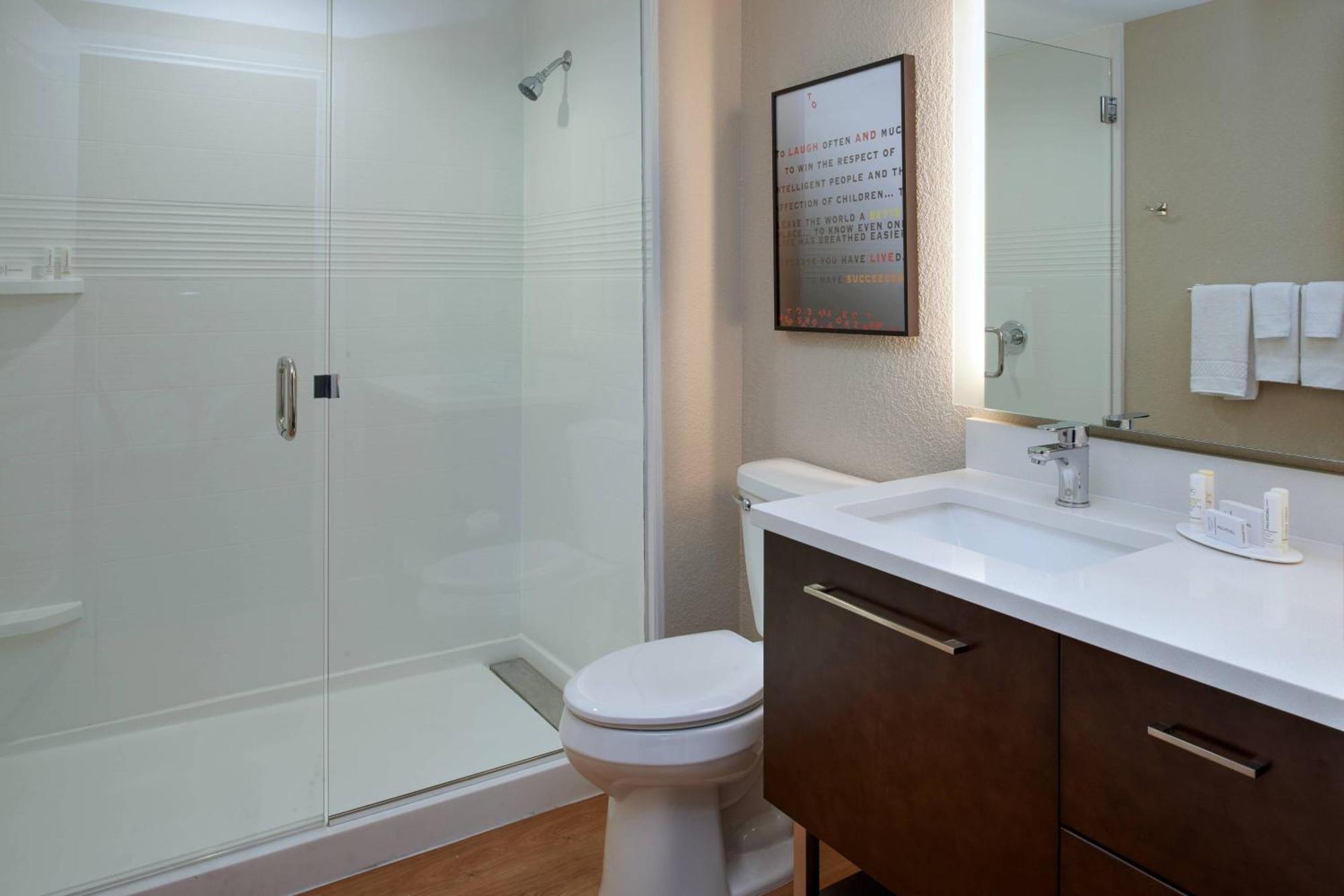 Towneplace Suites By Marriott Richmond Exteriör bild
