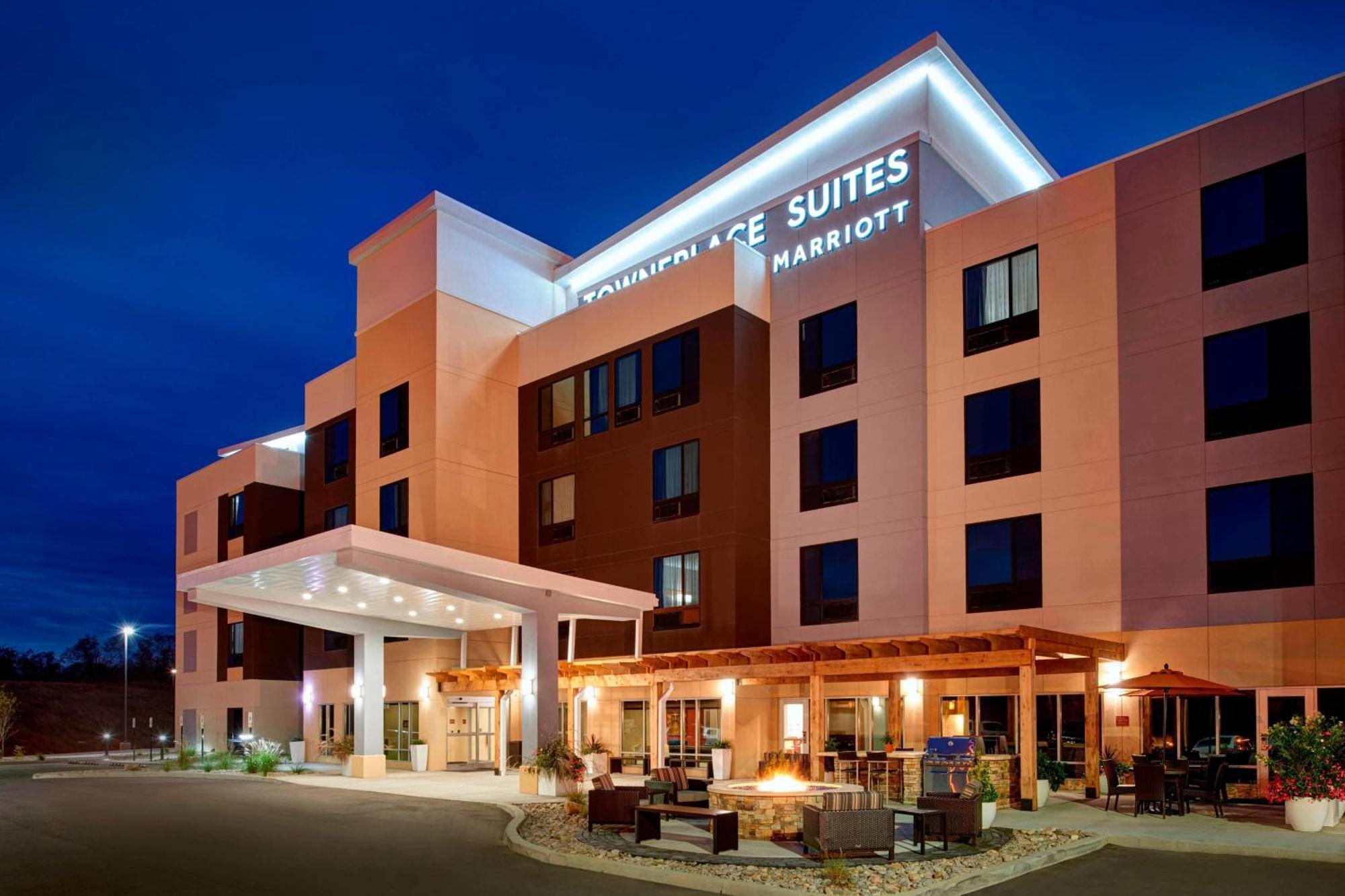 Towneplace Suites By Marriott Richmond Exteriör bild