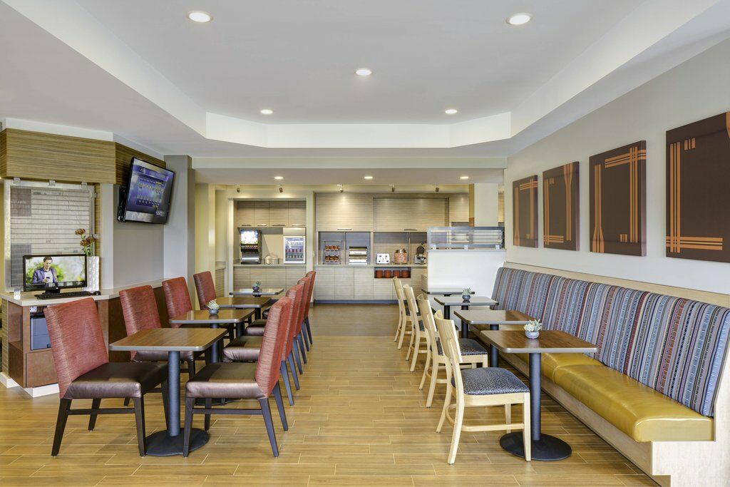 Towneplace Suites By Marriott Richmond Exteriör bild
